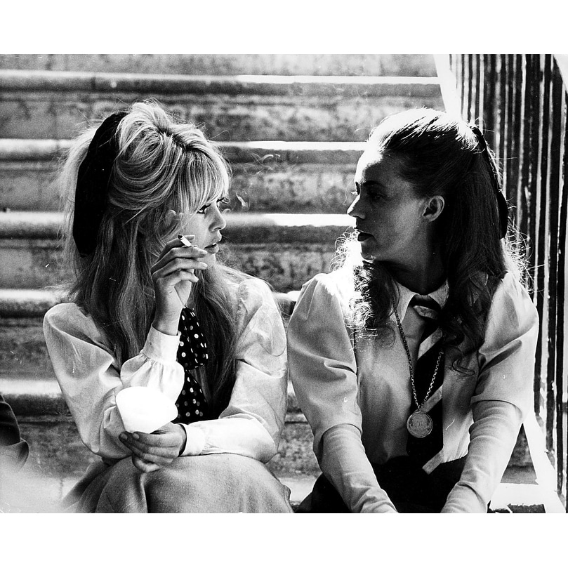 Brigitte Bardot and Jeanne Moreau on the set of Viva Maria Photo