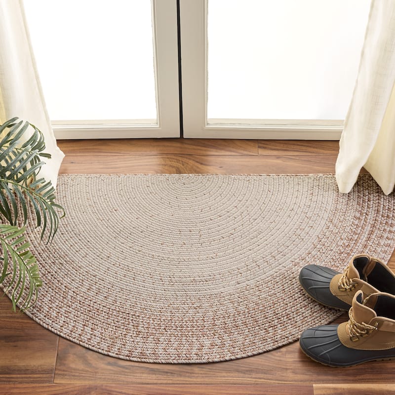 SAFAVIEH Handmade Braided Eiry Washable Indoor/Outdoor Rug - Weather Resistant & Easy Cleaning
