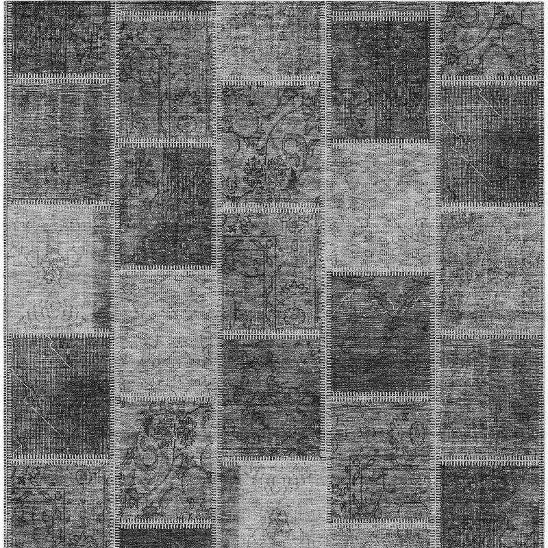 HomeRoots Patchwork Transitional Rectangle Outdoor Rug