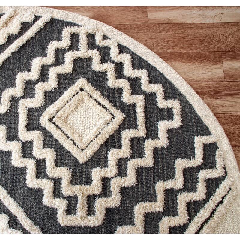 Suino Cream/Grey Geometric Hand-Tufted Wool Casual Indoor Area Rug by Sevita