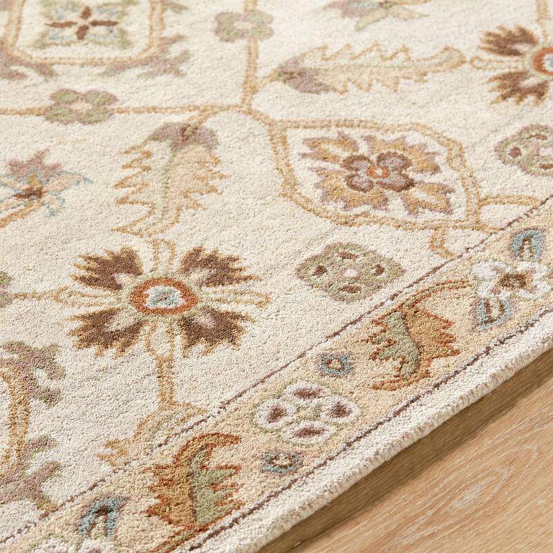 Livabliss Traditional Caesar Border Area Rug