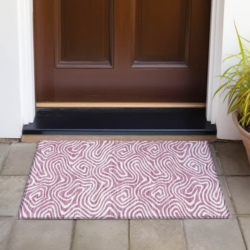 Machine Washable Indoor/ Outdoor Abstract Modern Chantille Rug - Plum - 1'8" x 2'6"