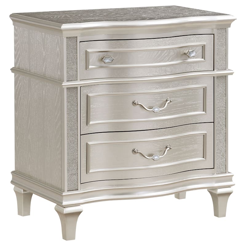 Evangeline Upholstered Platform Bedroom Set Ivory and Silver Oak