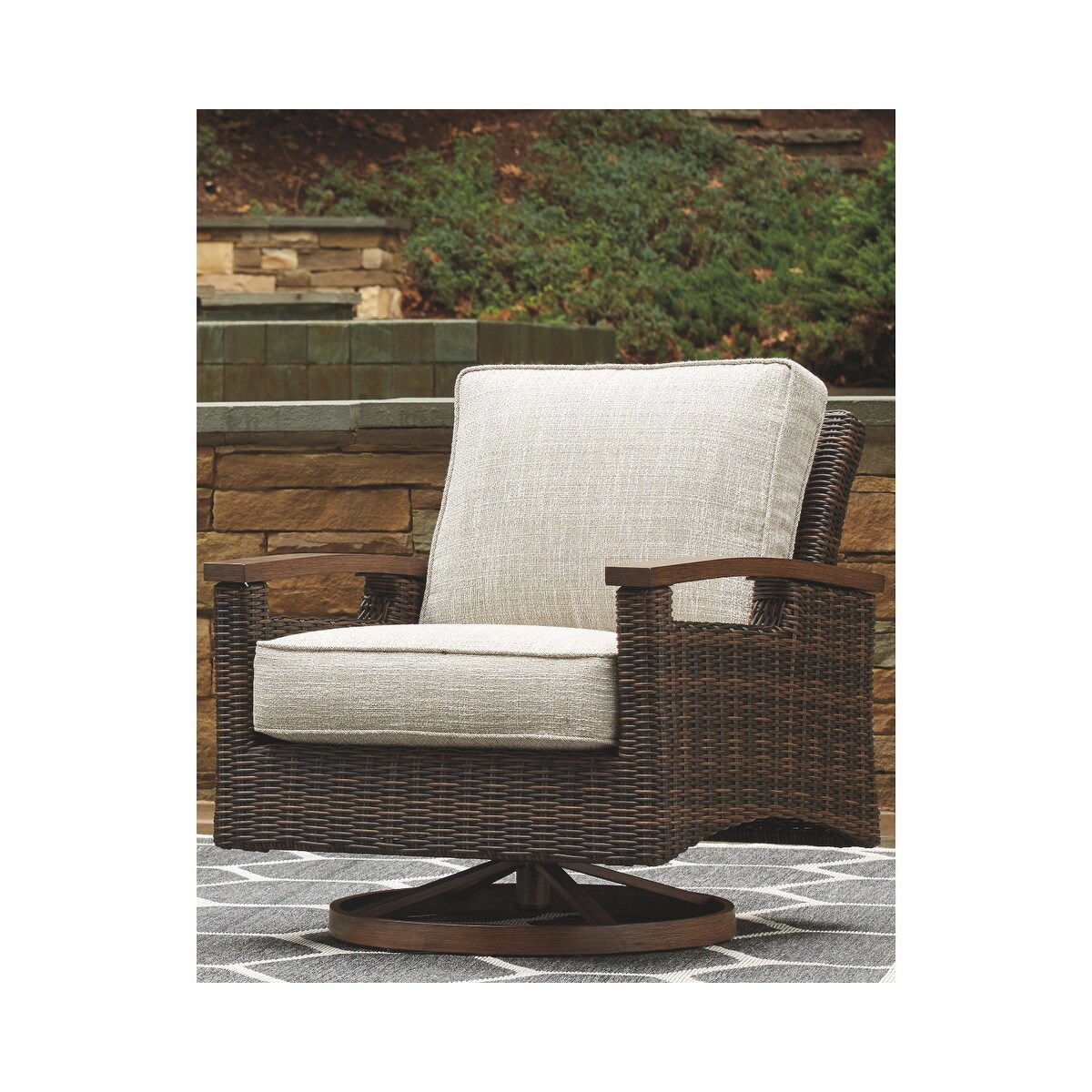 Paradise trail outdoor shop swivel lounge chair