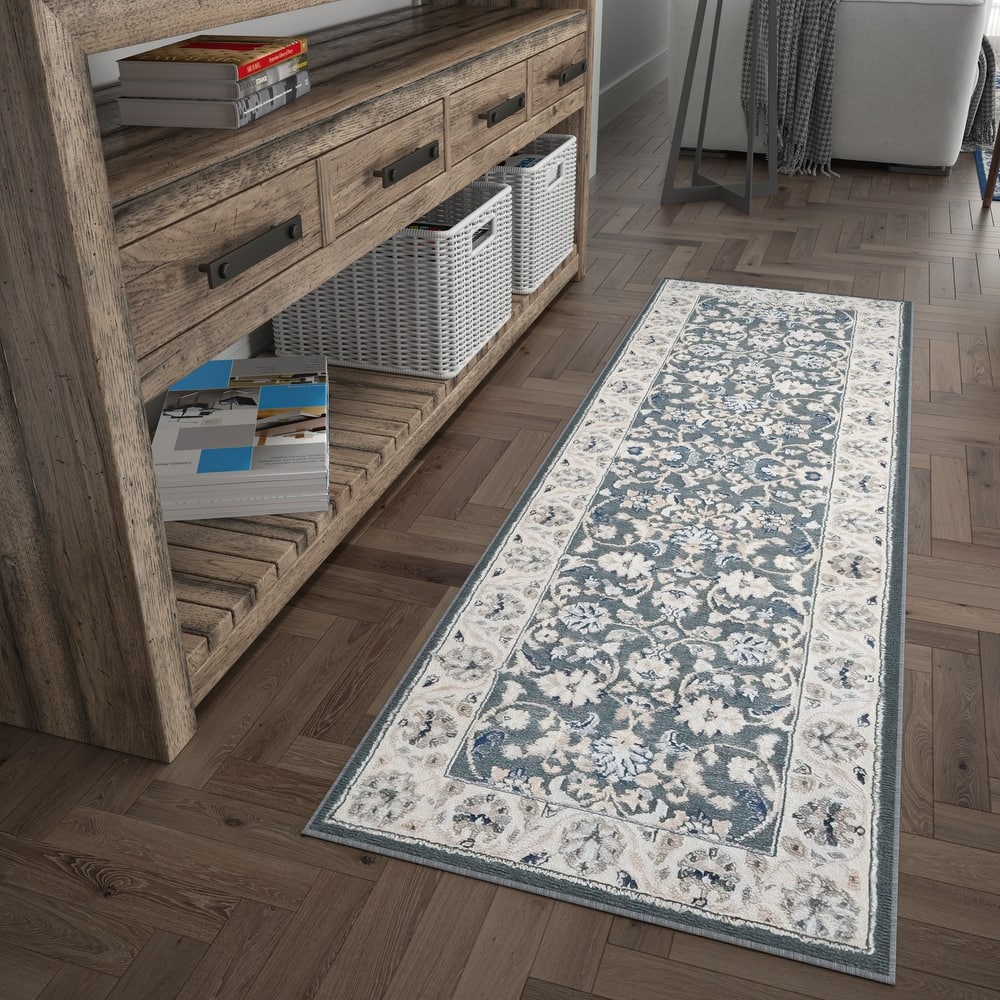 Carrington Traditional Border Indoor Area Rug
