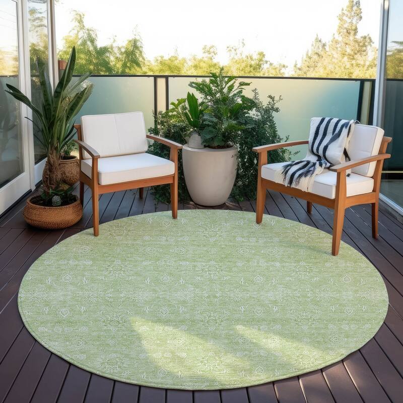 Machine Washable Indoor/ Outdoor Chantille Traditional Floral Rug