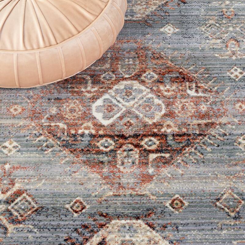 SAFAVIEH Vintage Persian Rosetta Rug