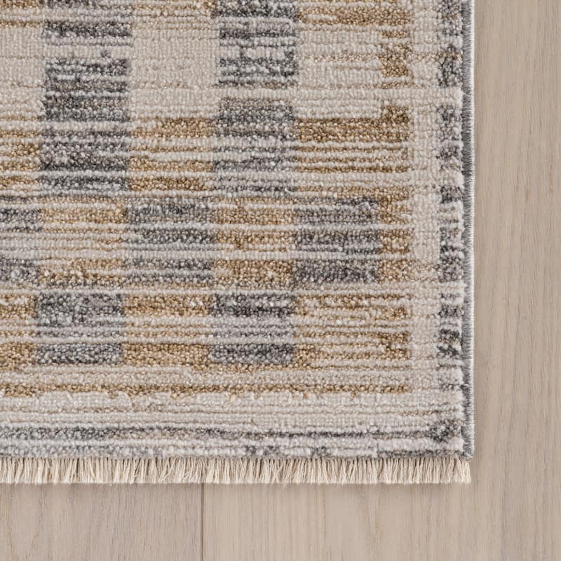 Nuloom Thalena Transitional Floral and Paisley Rug