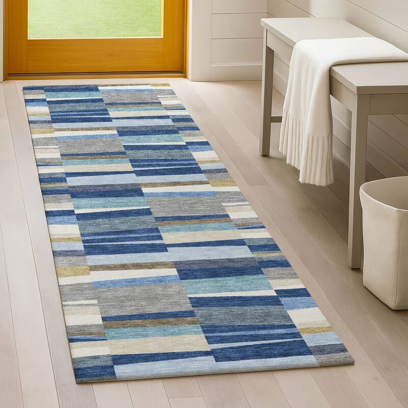 Machine Washable Indoor/ Outdoor Modern Antonito Chantille Rug