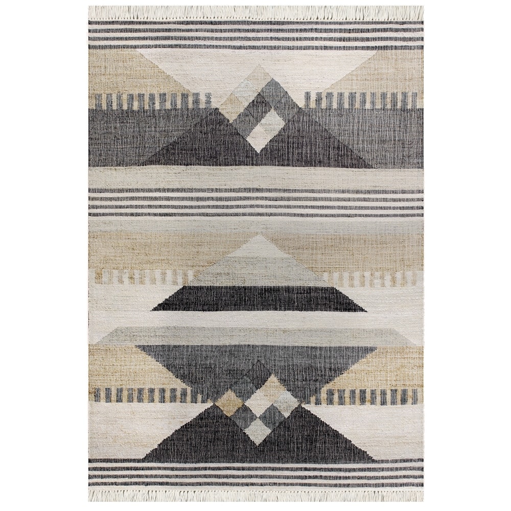 Neero Geometric Tribal Fringe Handmade Indoor Area Rug by Sevita