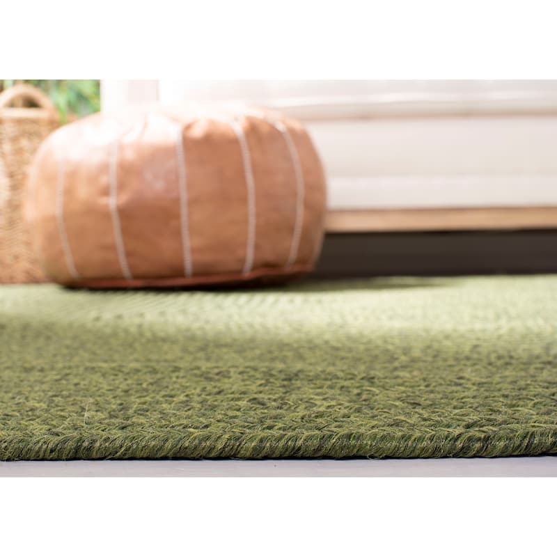 SAFAVIEH Handmade Braided Country Casual Lavada Rug