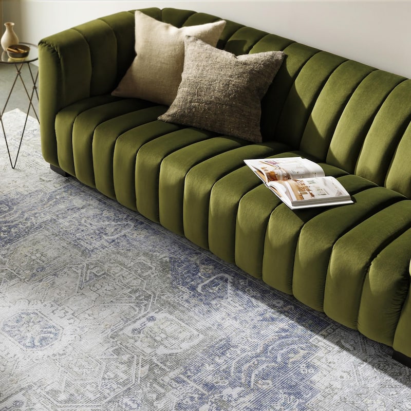Livabliss Amelie Vintage Medallion Machine Washable Area Rug