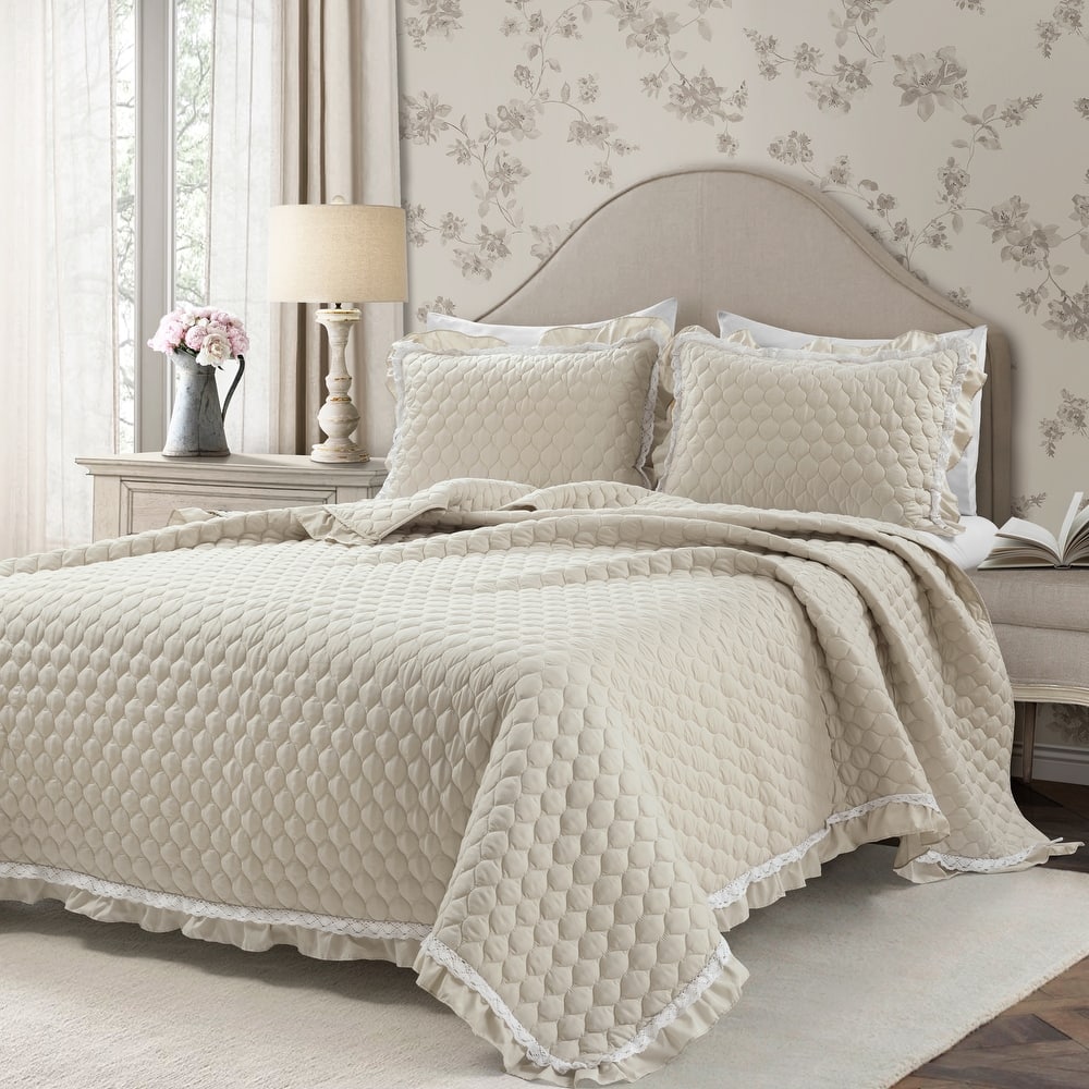 Lush Decor Ella Shabby Chic Ruffle Lace 3 Piece Quilt Set