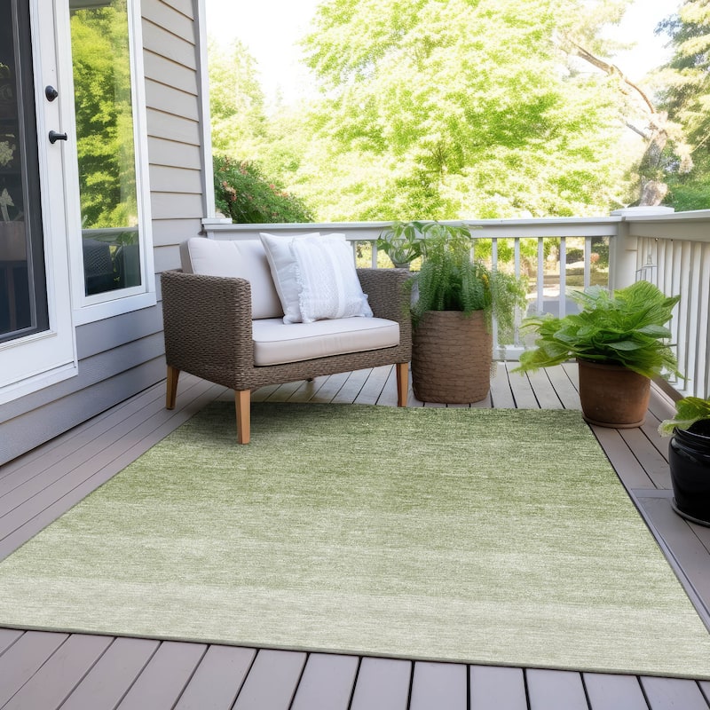 Machine Washable Indoor/ Outdoor Chantille Ombre Solid Rug - Green - 2'6" x 3'10"