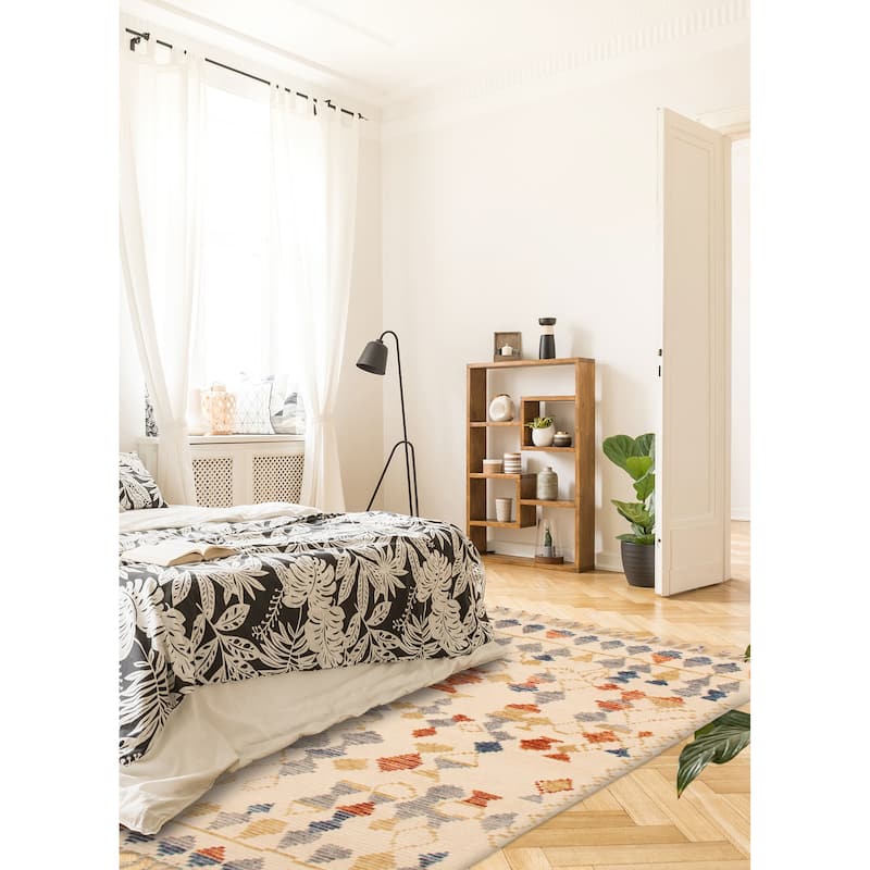 ECARPETGALLERY Hand-knotted Tangier Cream Wool Rug - 5'1 x 7'10