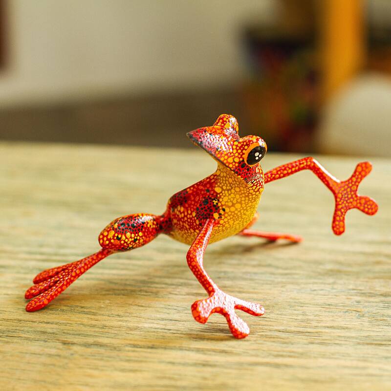 NOVICA Handmade Lithe Tree Frog Wood Alebrije Sculpture