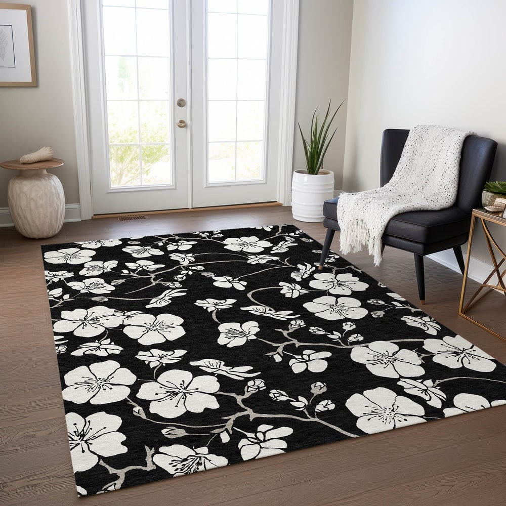 Machine Washable Indoor/ Outdoor Calm Floral Chantille Rug