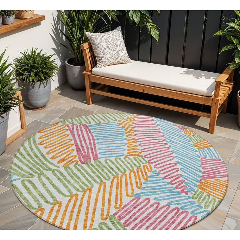 HomeRoots Floral Transitional Rectangle Outdoor Rug - 8' Round