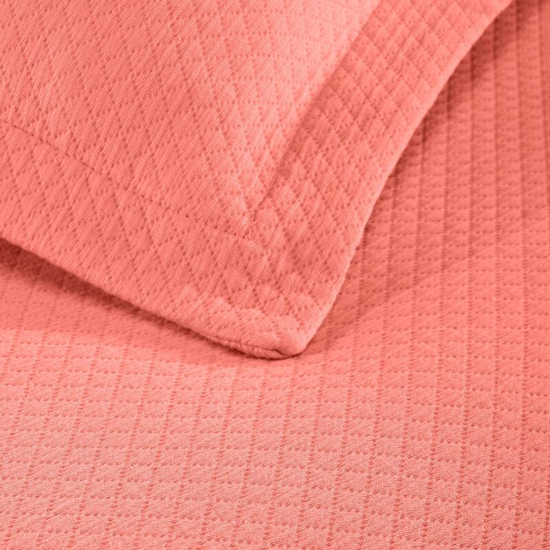 Superior Solitaire Cotton Decorative Bedspread Set