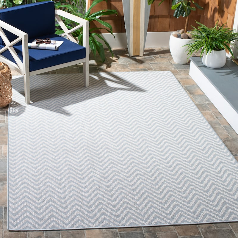 Martha Stewart by SAFAVIEH Washable Graca Indoor/ Outdoor Waterproof Rug - 4'5" x 6'5" - Grey/Cream