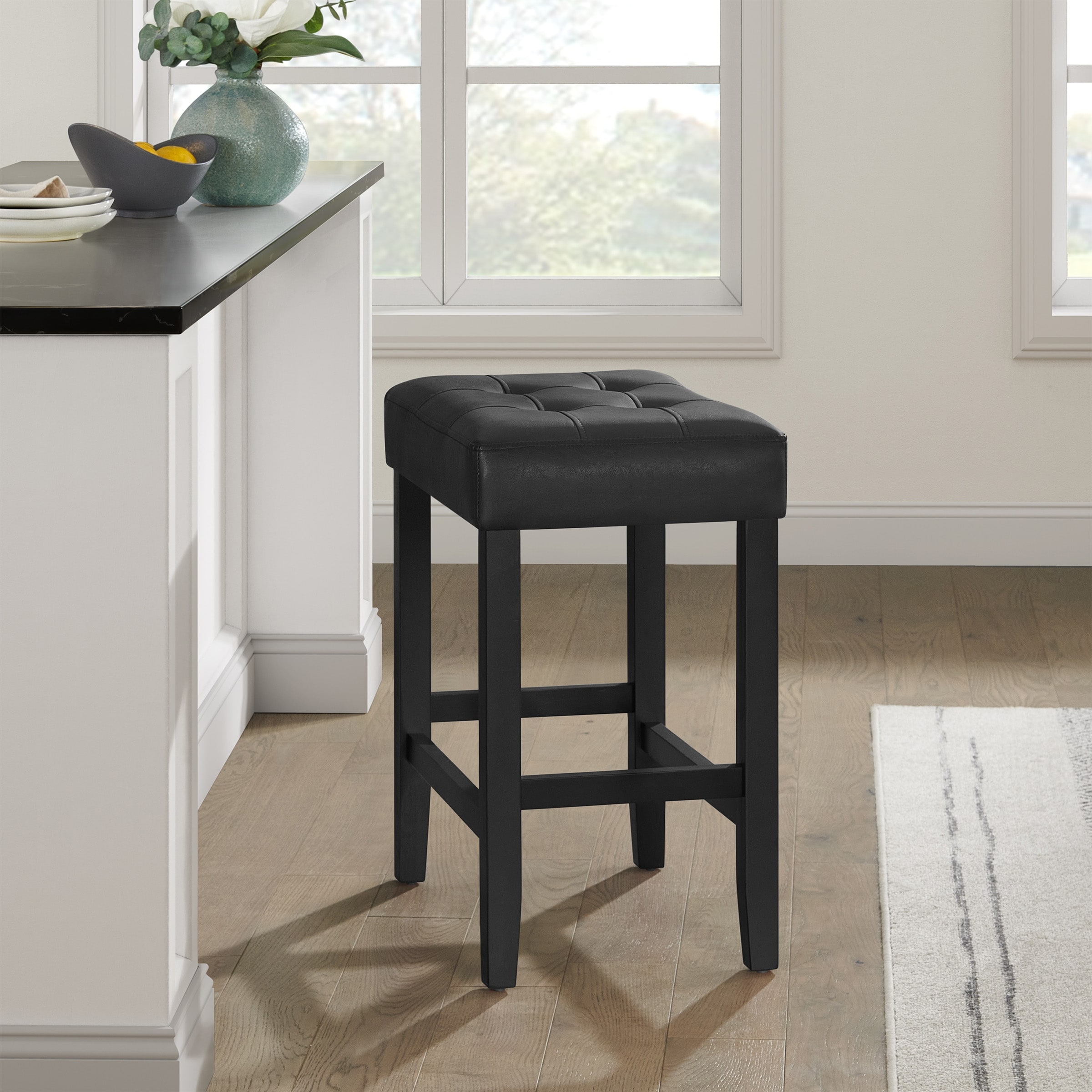 Madison Backless Counter Height Stool Black Finish with Black PU