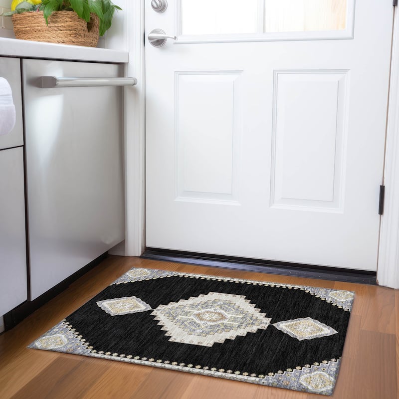 Premium Washable Super Soft Traditional Boho Mayfield Rug - Black - 1'8" x 2'6"