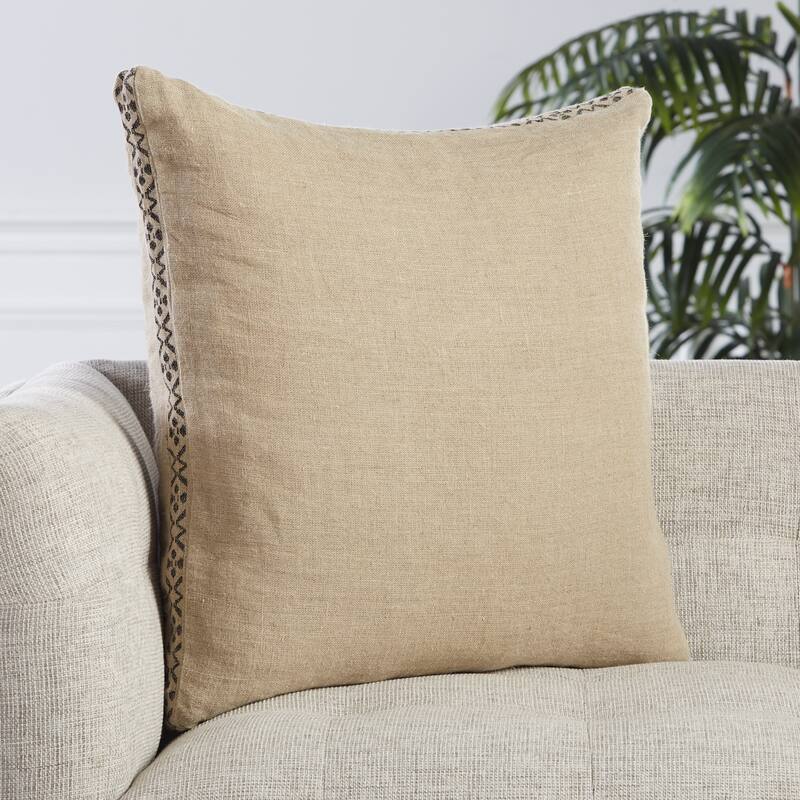 Ismay Border Pillow