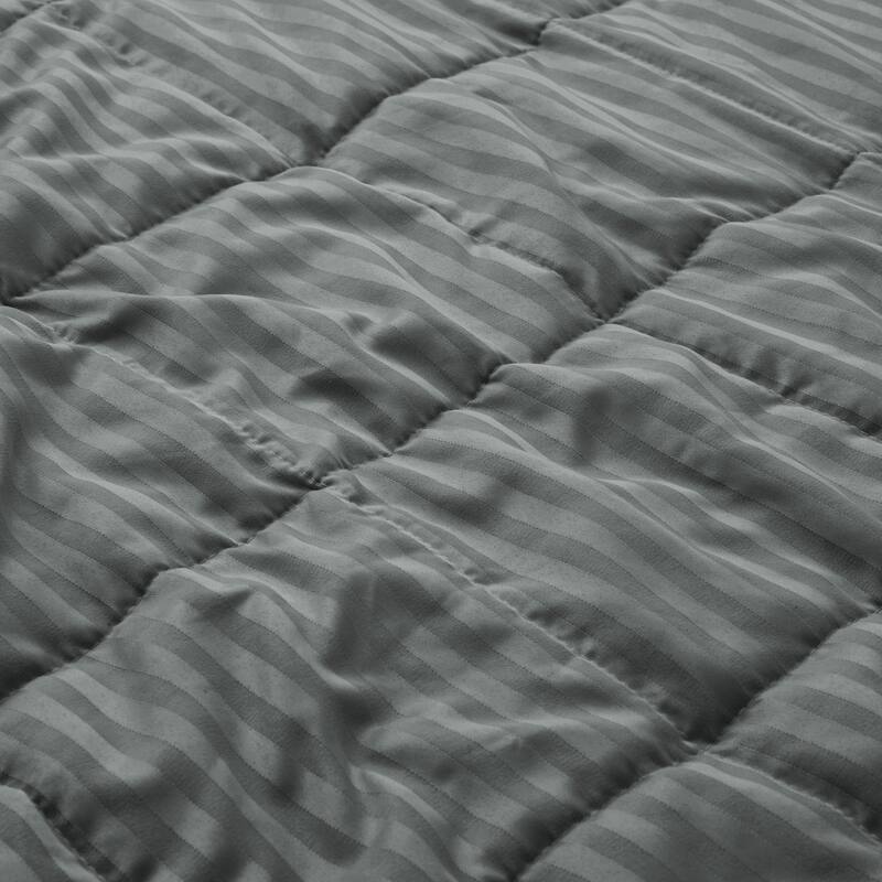Hotel Quality Luxury Lightweight Jacquard Soft Bed Blanket with Satin Trim, Cozy and Warm