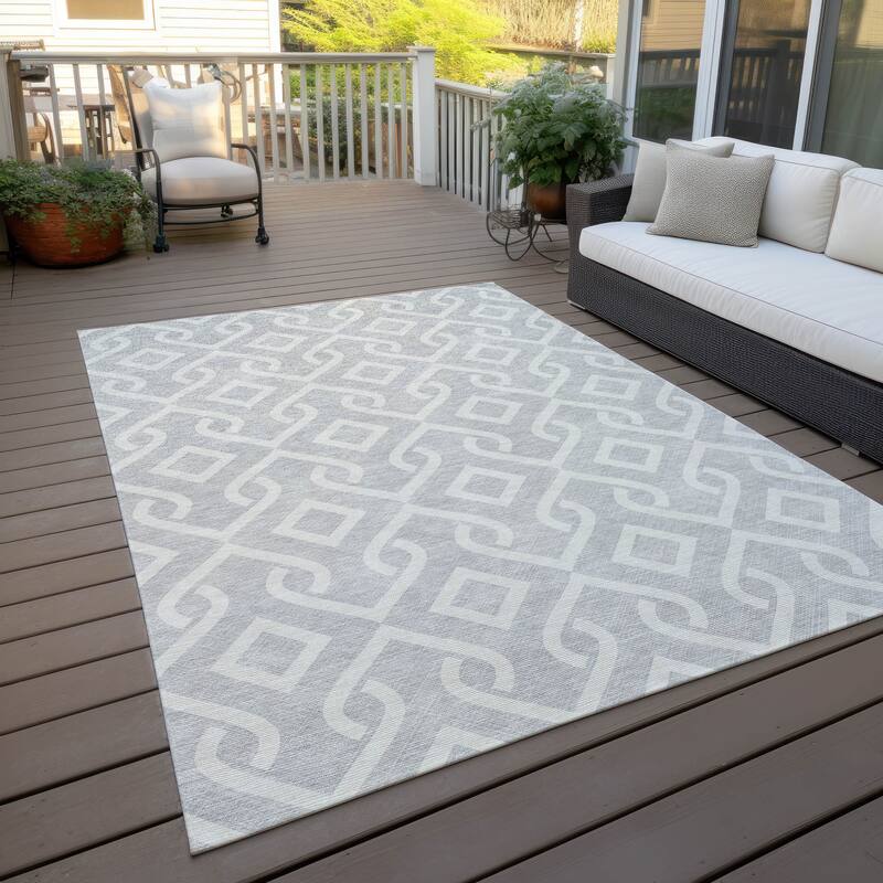 Machine Washable Indoor/ Outdoor Chantille Trellis Rug