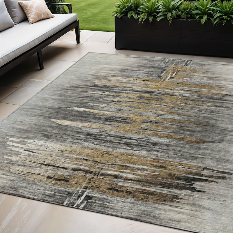 HomeRoots Abstract Transitional Rectangle Outdoor Rug - 5' X 8'