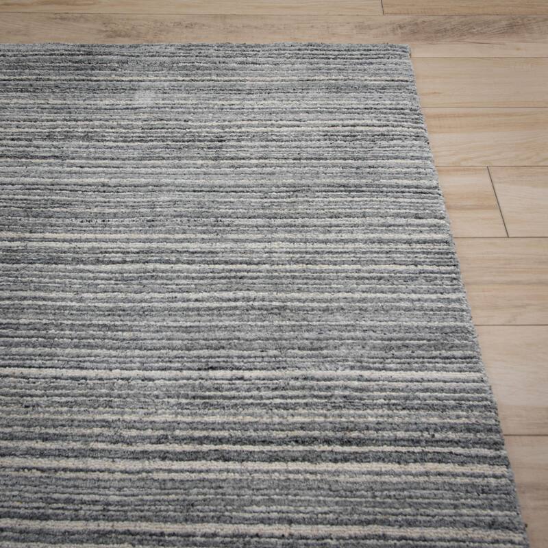 Alora Decor Deluxe Hand Loomed Heathered High/Low Rug