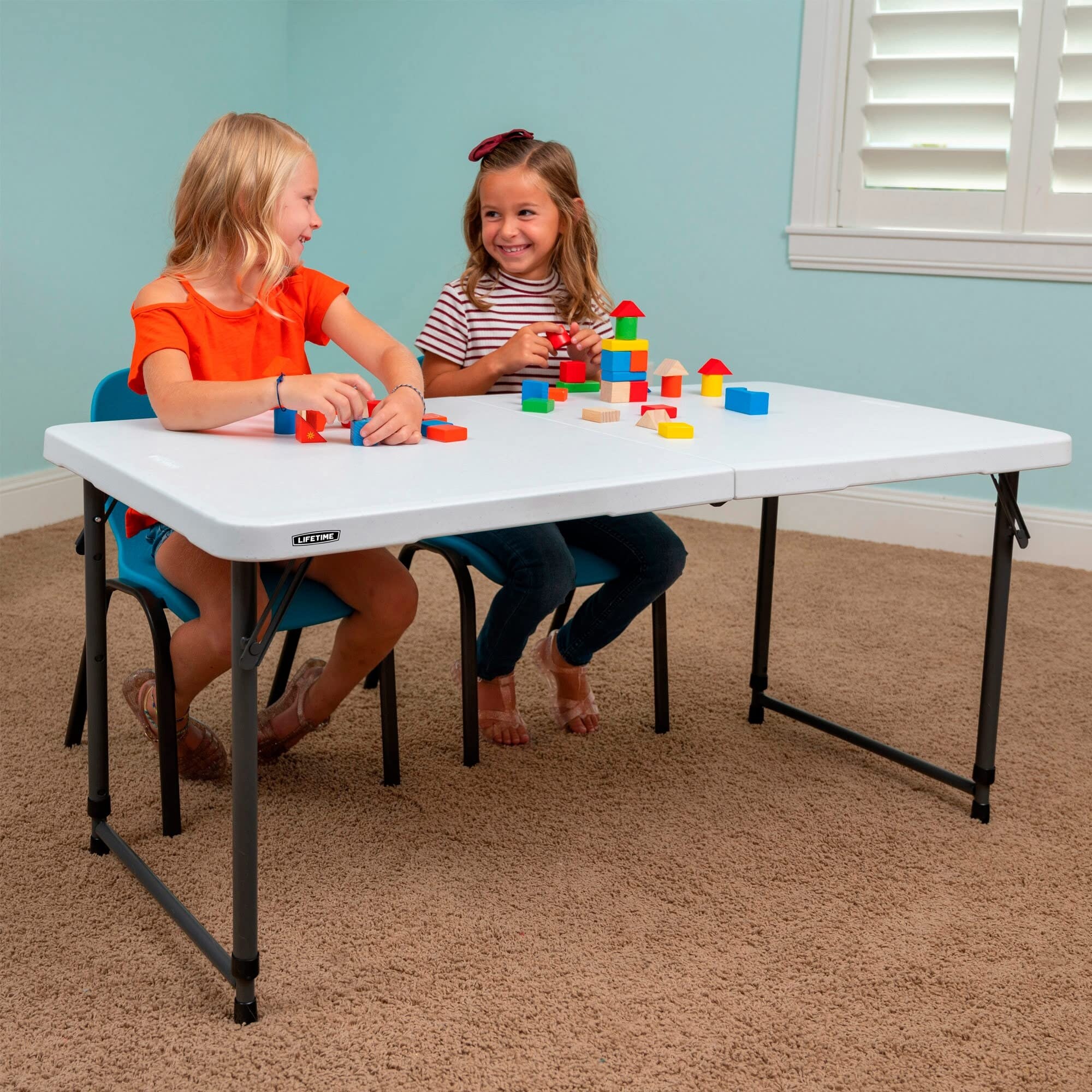 Lifetime 24 in x 24 hotsell in children's square folding table