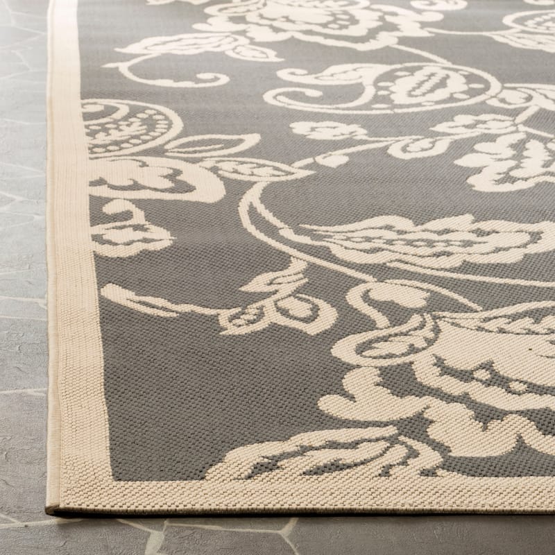 Martha Stewart by SAFAVIEH Highland Lily Indoor/ Outdoor Waterproof Rug