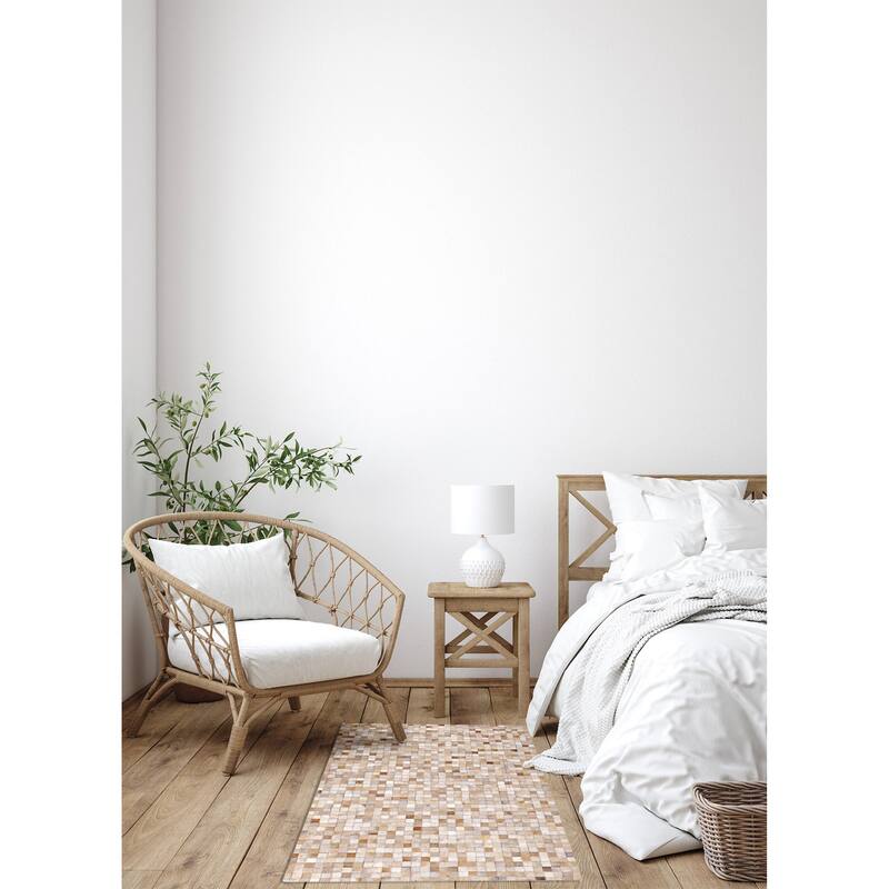 ECARPETGALLERY Handmade Cowhide Patchwork Beige Leather Rug - 4'0 x 6'0