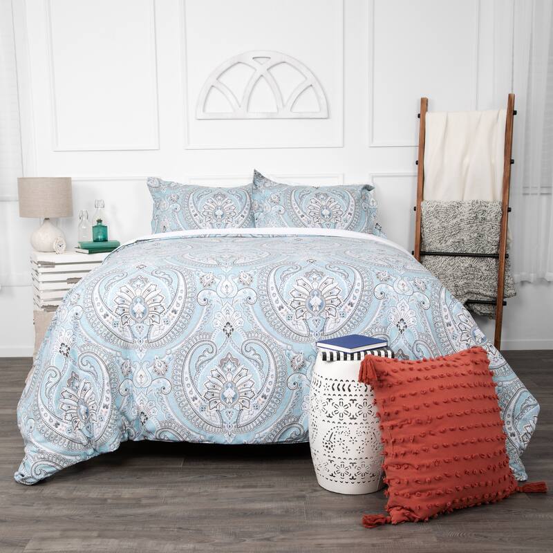 Vilano Plush All Seasons Pure Melody Paisley Down Alternative 3-piece Comforter