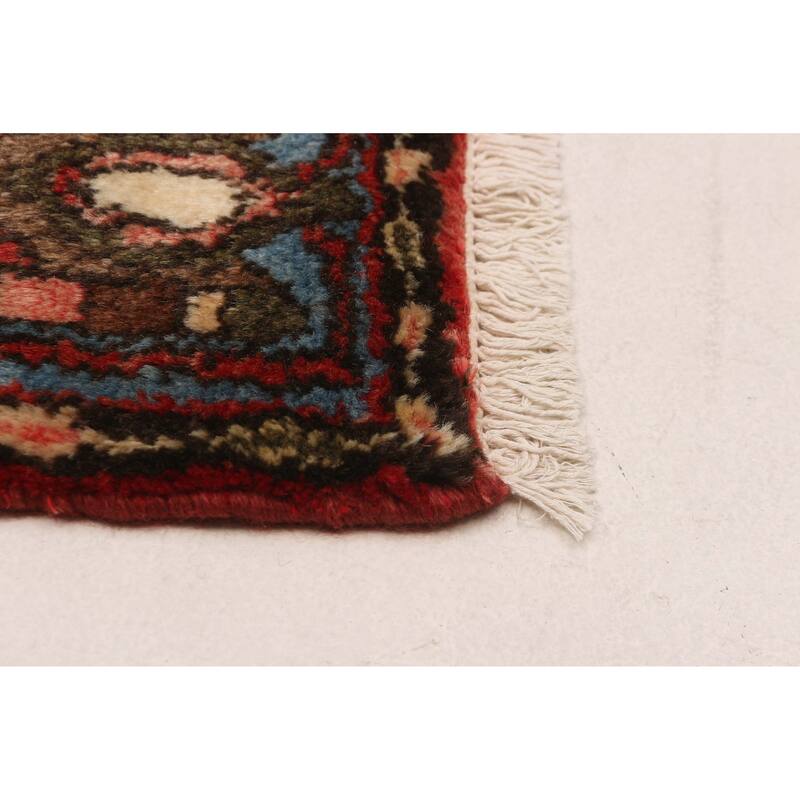 Anadol Red Rug 4'9" x 6'5" - 4'9 x 6'5
