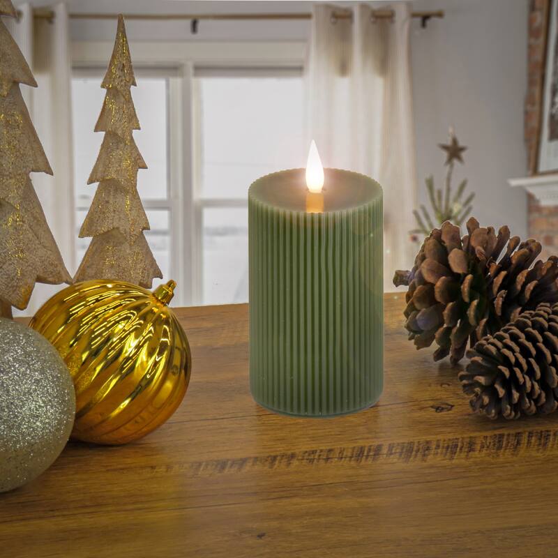 HGTV Home Collection Georgetown Real Motion 10 in Flameless Candle With Remote LED - 10 in