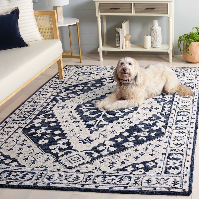 SAFAVIEH Handmade Metro Hildegarda Wool Rug