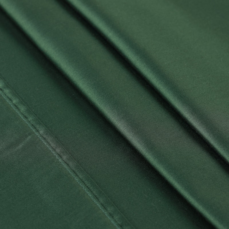 Superior Egyptian Cotton 300 Thread Count Solid Deep Pocket Sheet Set