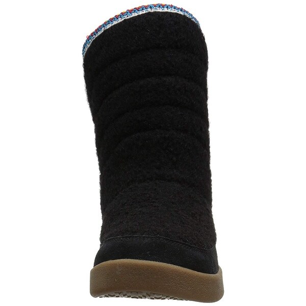 sanuk winter boots