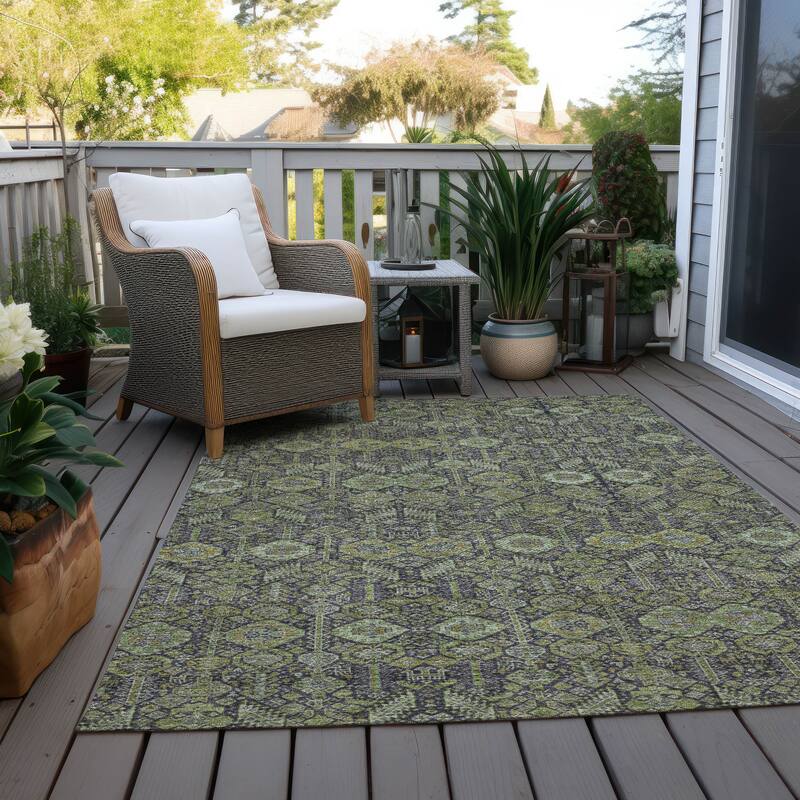Machine Washable Indoor/ Outdoor Traditional Boho Chantille Rug