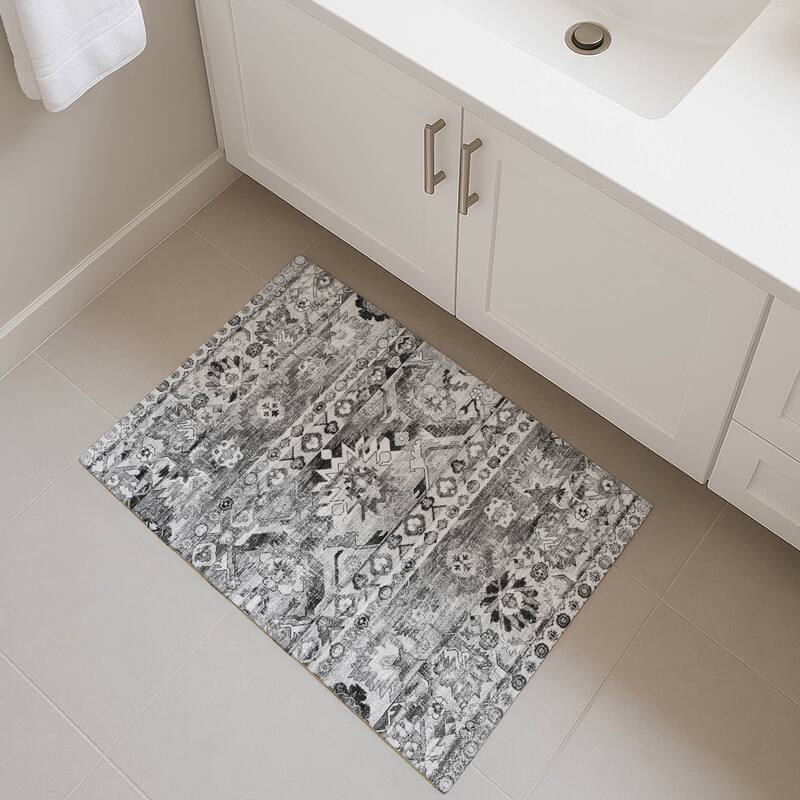 Machine Washable Indoor/ Outdoor Traditional Hudson Chantille Rug