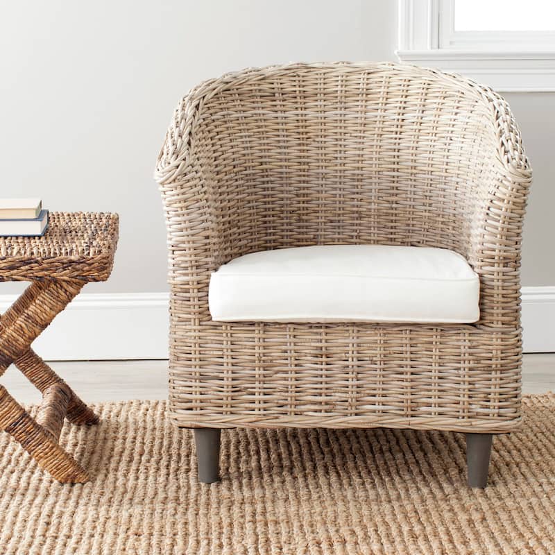 SAFAVIEH Charla Rattan Barrel Chair with Cushion - 29.1" x 27.2" x 32.7" - 29Wx27Dx33H - Natural