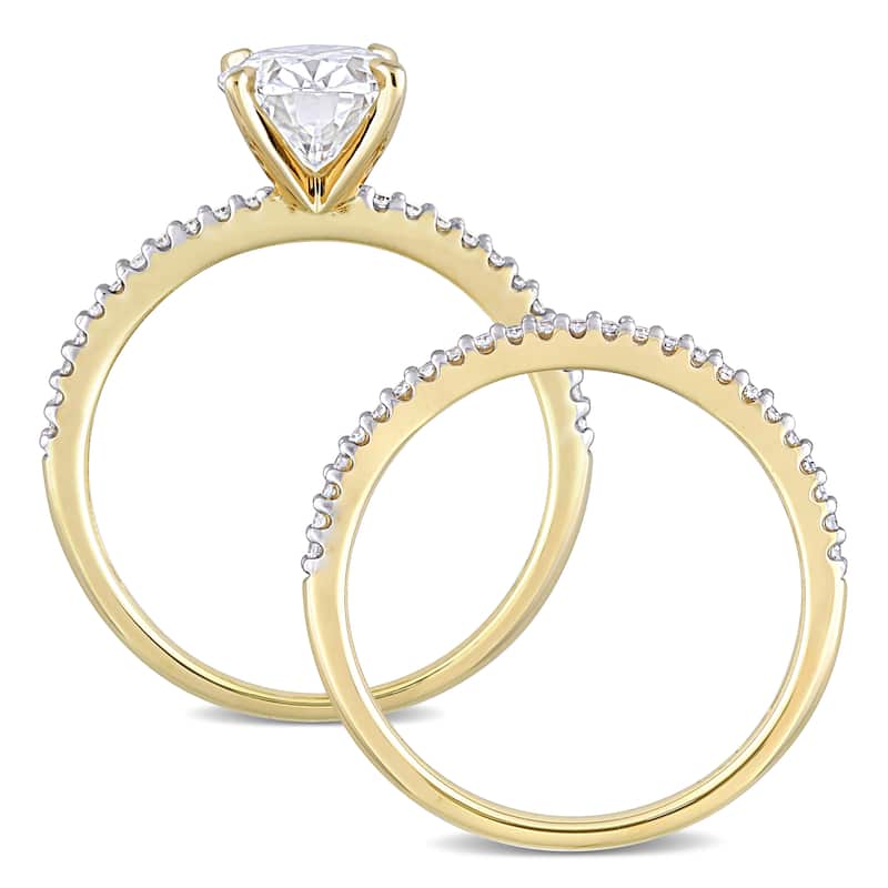 Miadora 2ct DEW Oval-Cut Moissanite and 1/4ct TDW Diamond Bridal Ring Set in 14k Yellow Gold