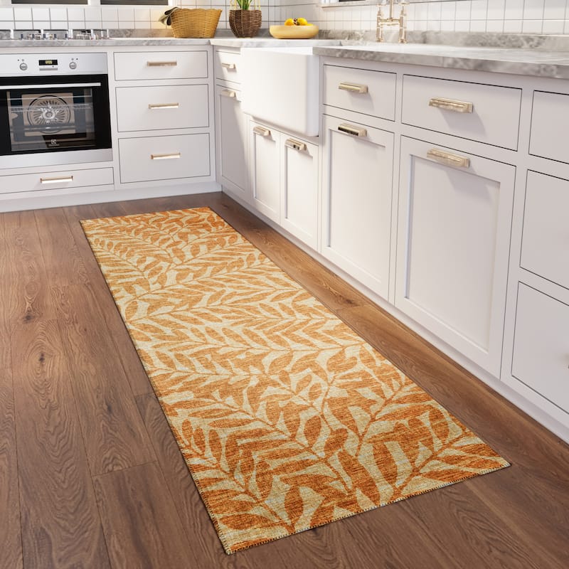 Indoor/ Outdoor Addison Yuma Foliage Motif Washable Area Rug - 2'3" x 7'6" - Gilded
