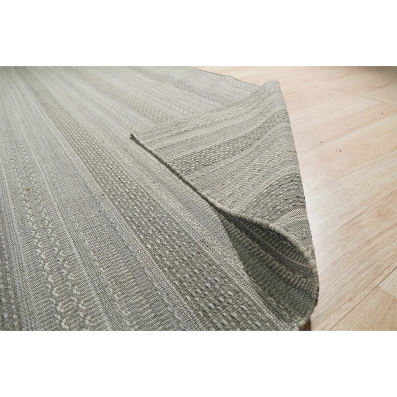 Hand-Knotted Wool Ingrain Design Rug, 6' x 9', Grey Area Rug, Luxurious Handcrafted Texture for Contemporary Interiors - L
