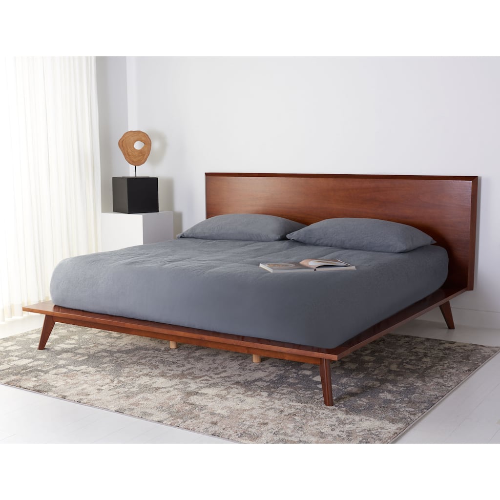 SAFAVIEH Couture Moxie Mid Century Bed