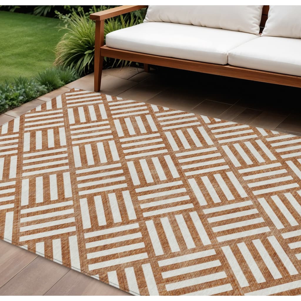 HomeRoots Geometric Transitional Rectangle Outdoor Rug