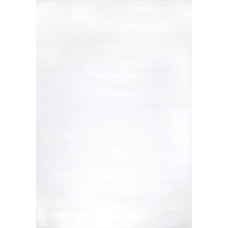 Nuloom Layne Soft Silky Faux Rabbit Fur Area Rug