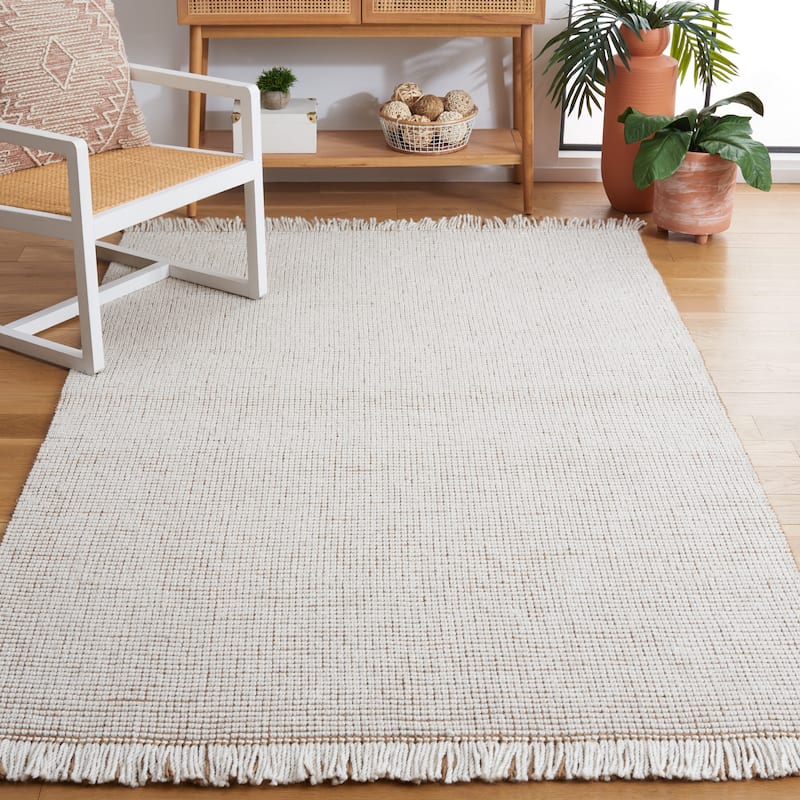 SAFAVIEH Handmade Natural Fiber Reneta Jute Fringe Rug - 5' x 8' - Ivory/Natural
